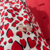 Robe pin up avec des motifs cœur rouge