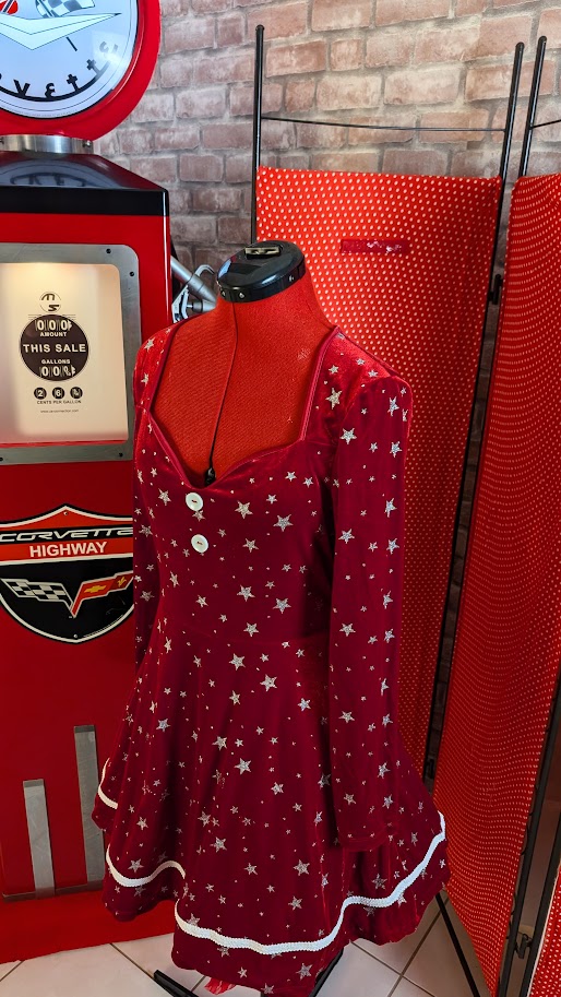 robe pin up noël retro rouge étoiler