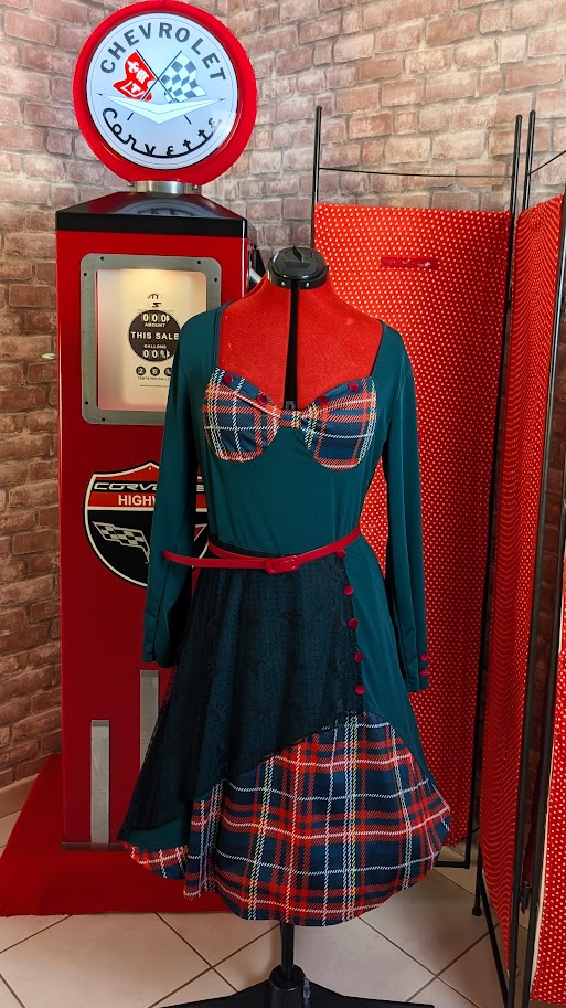 robe pin up swing verte