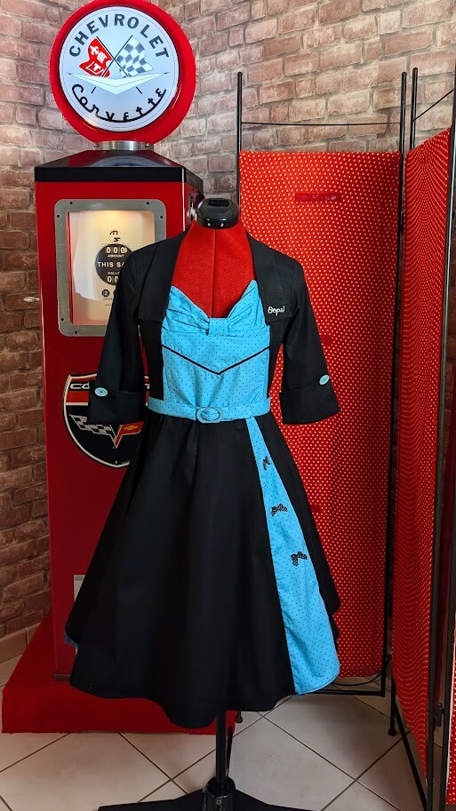 robe pin up rockabilly bleu turquoise et à pois noir