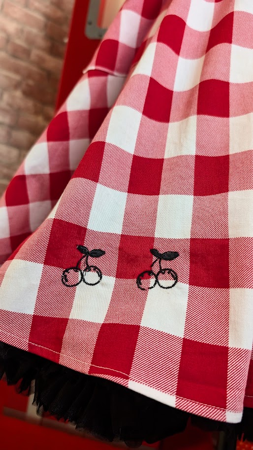 robe pin up swing à carreaux rouge et blanc