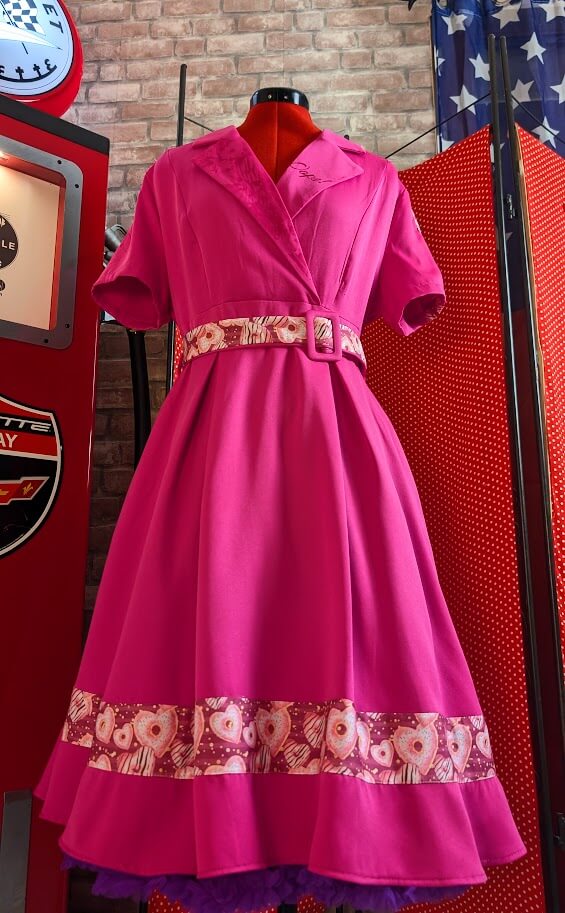 robe pin up retro donuts rose