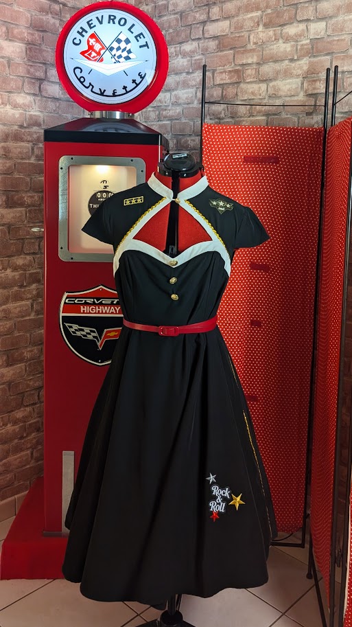 robe pin up retro swing noir militaire
