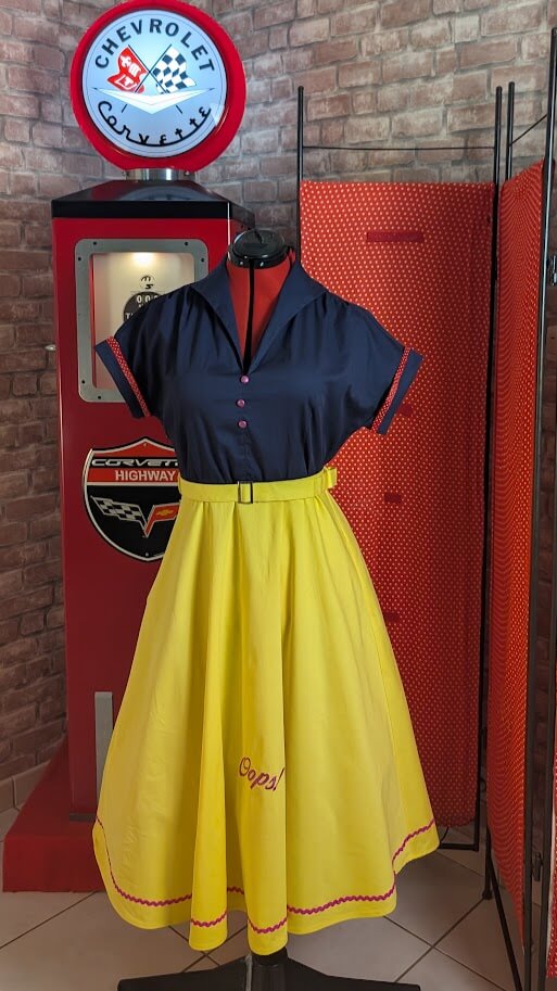 robe pin up retro de couleur bleu et jaune