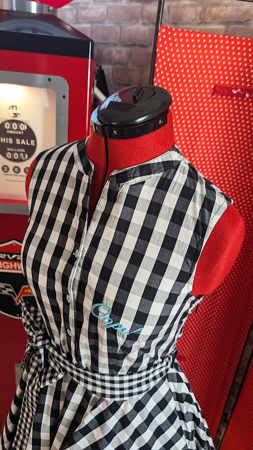 robe pin up rockabilly vichy noir et blanc